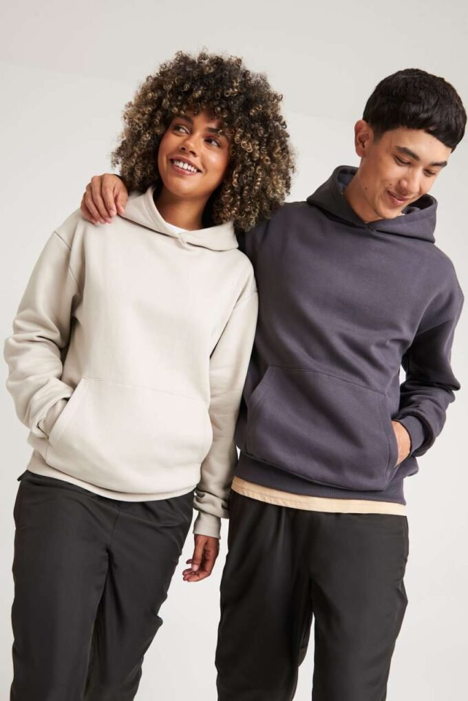 SIGNATURE HEAVYWEIGHT HOODIE - Image 4